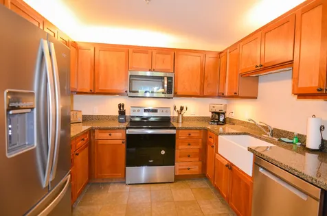 827/829 Q4 Jackson Gore Adams House Ludlow VT 05149