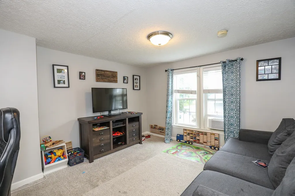 202 Jewett Street Manchester NH 03103