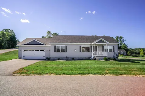 72 Black Duck Drive Chester NH 03036