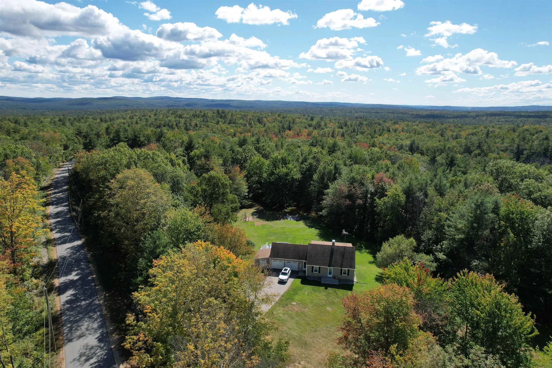 671 Cross Country Road Pembroke NH 03275