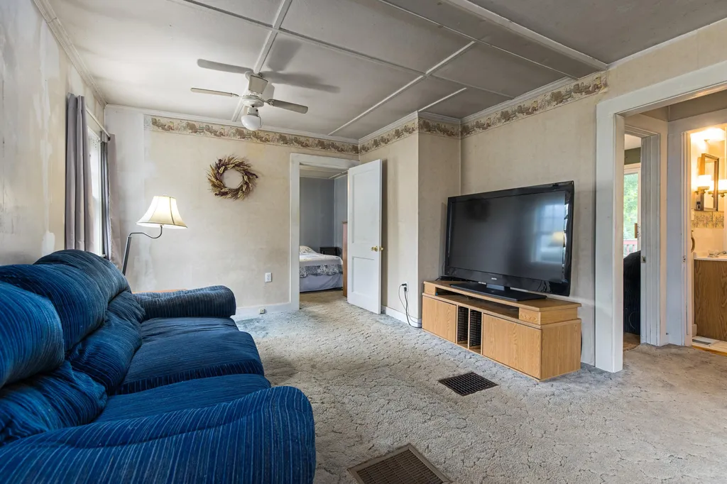205 Main Street Epping NH 03042