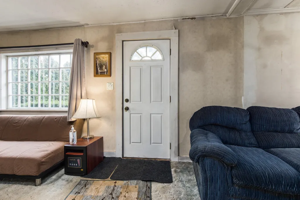 205 Main Street Epping NH 03042