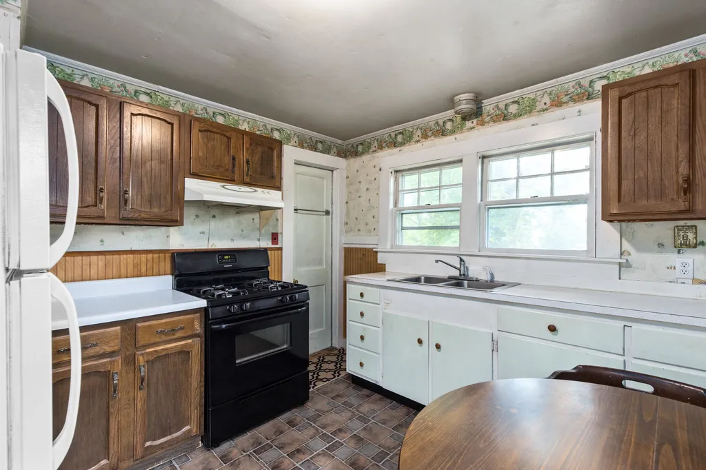 205 Main Street Epping NH 03042