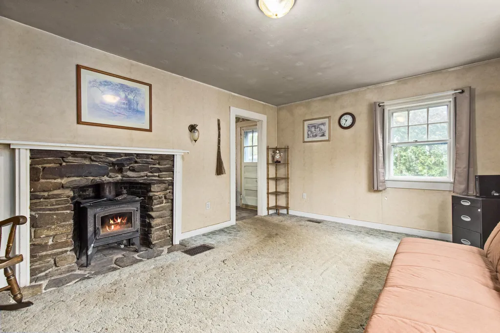 205 Main Street Epping NH 03042