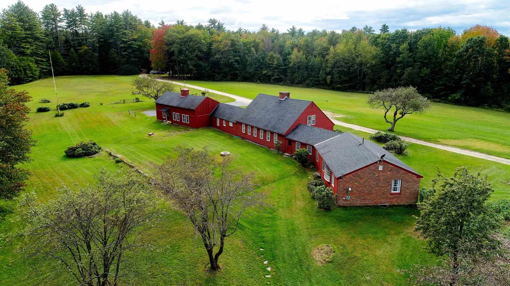 158 Christian Hill Road Swanzey NH 03446