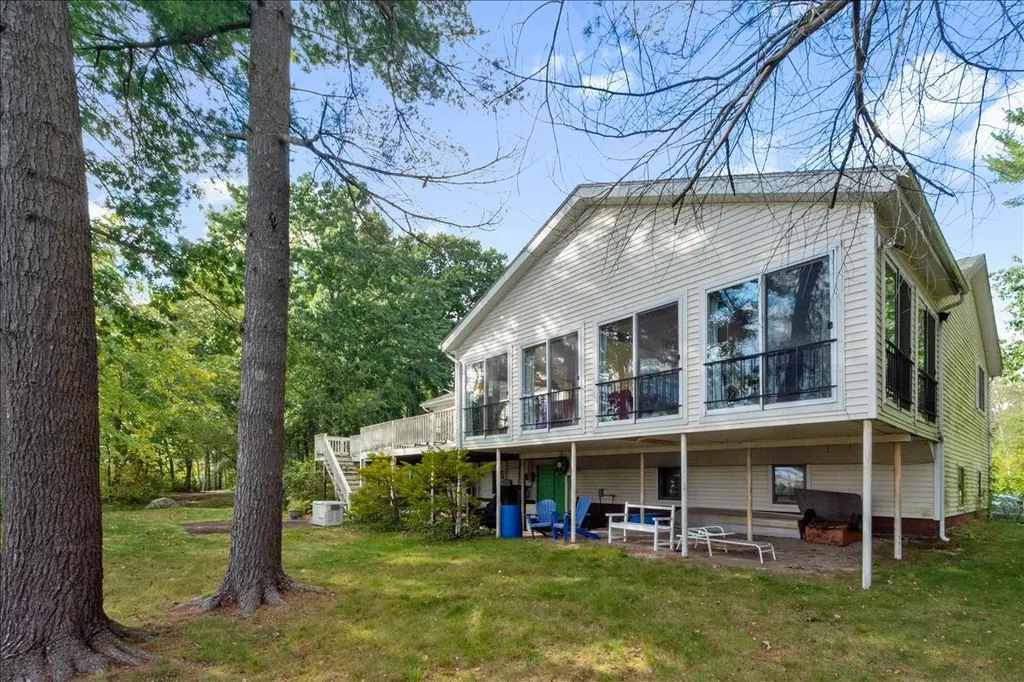 55 Theresa Avenue Salem NH 03079