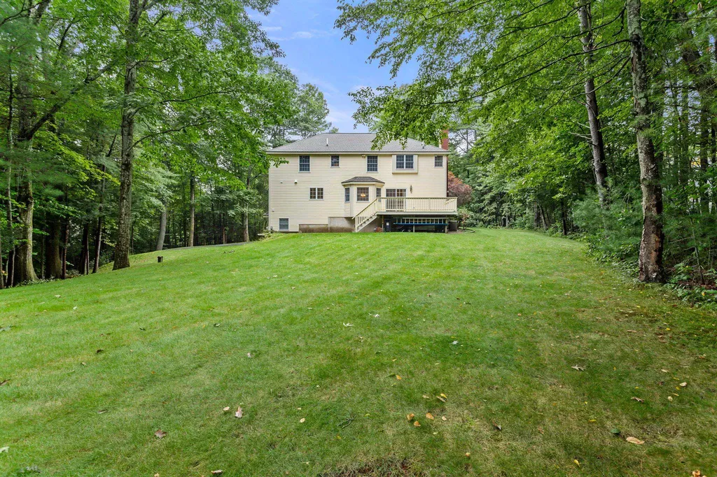 24 Heritage Drive Hampton NH 03842