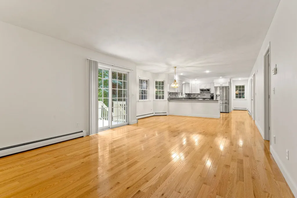 24 Heritage Drive Hampton NH 03842