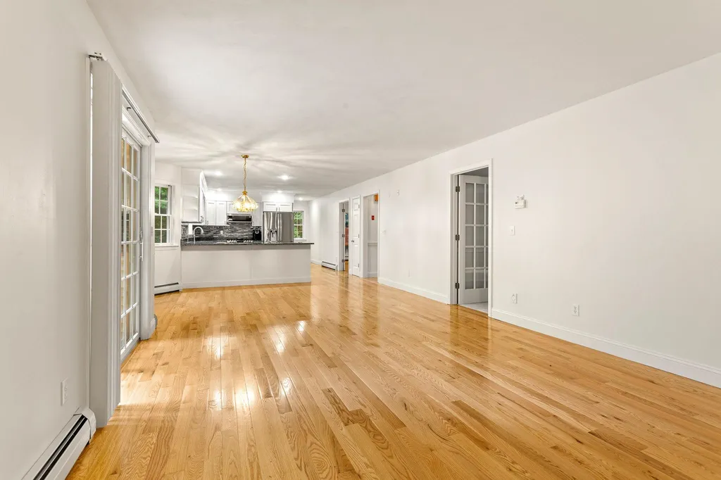 24 Heritage Drive Hampton NH 03842