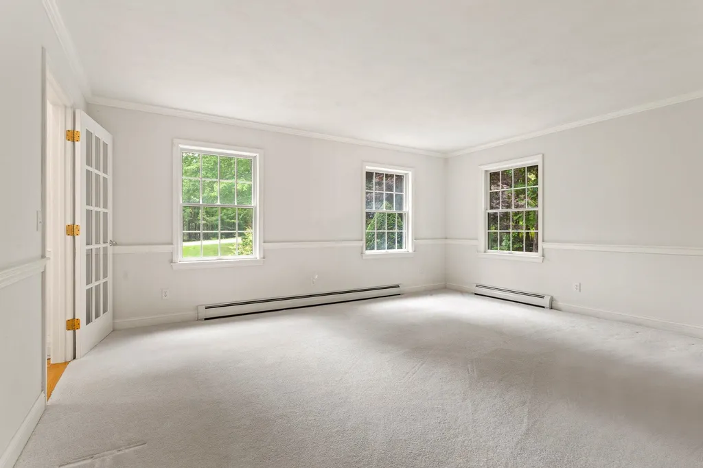 24 Heritage Drive Hampton NH 03842