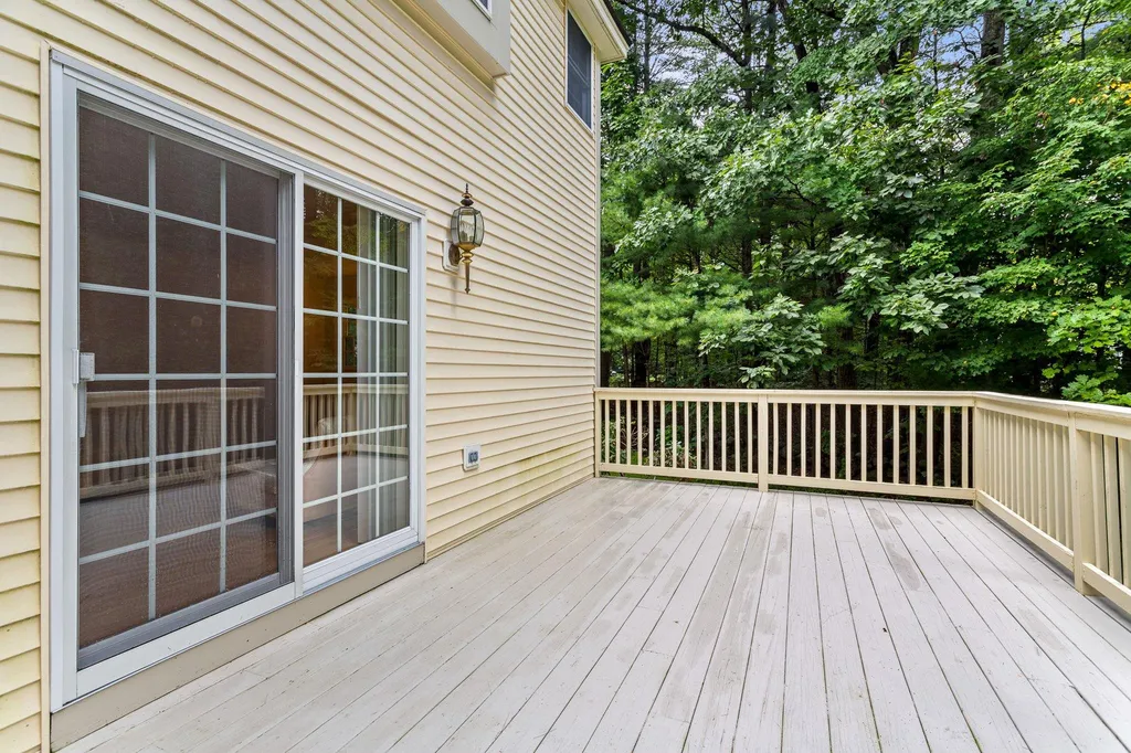 24 Heritage Drive Hampton NH 03842