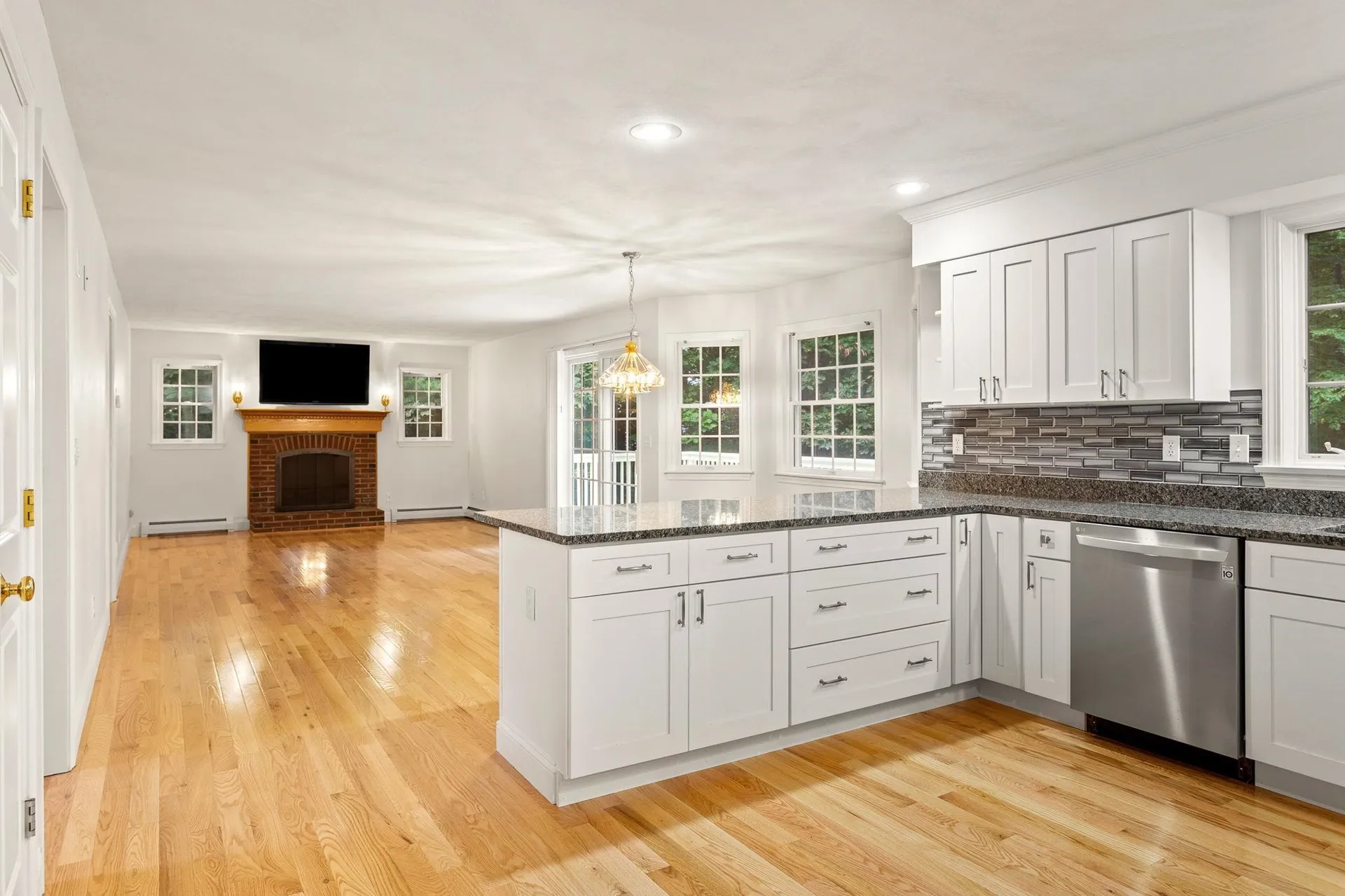 24 Heritage Drive Hampton NH 03842