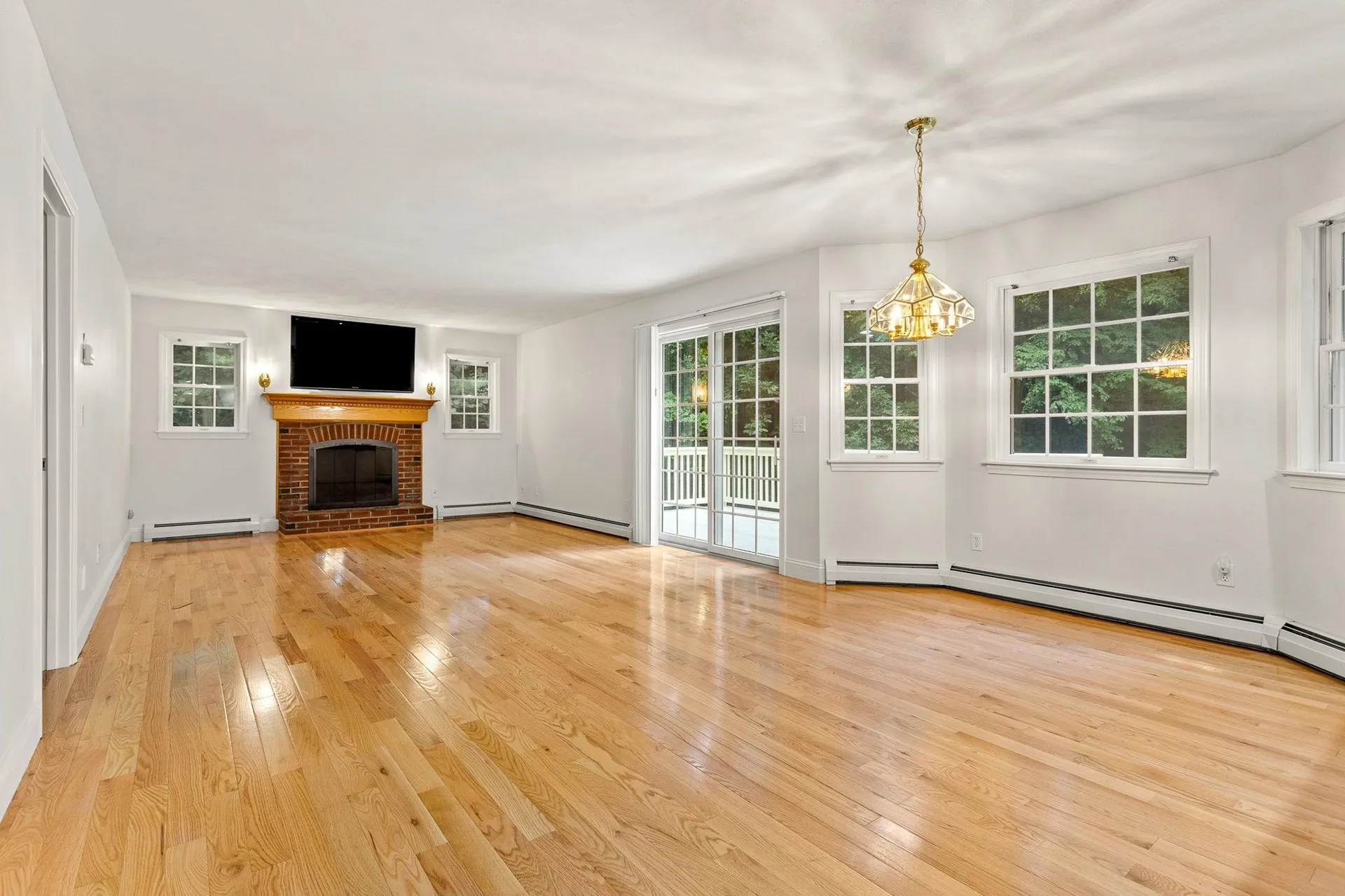 24 Heritage Drive Hampton NH 03842