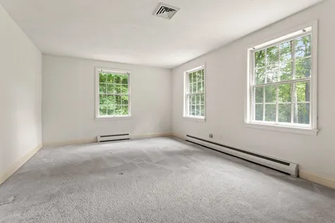 24 Heritage Drive Hampton NH 03842