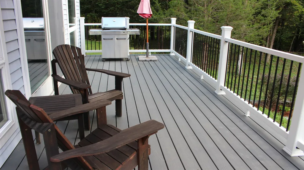140 North Road East Kingston NH 03827