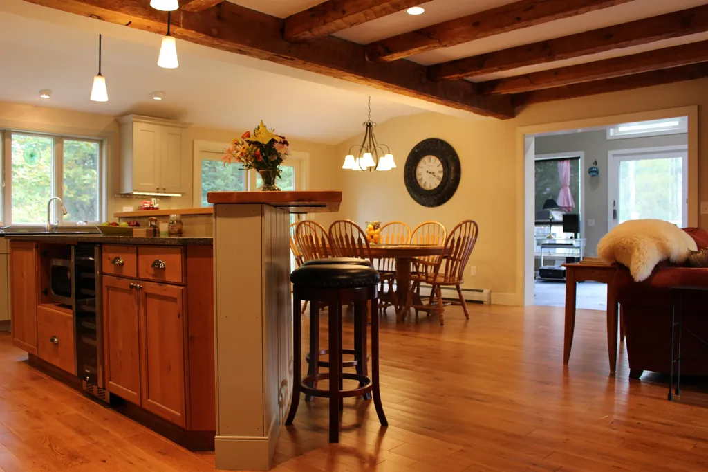 140 North Road East Kingston NH 03827