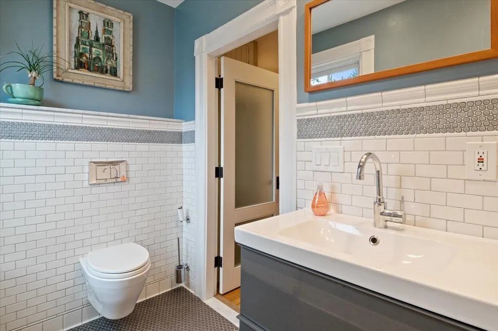10 New Castle Avenue Portsmouth NH 03801