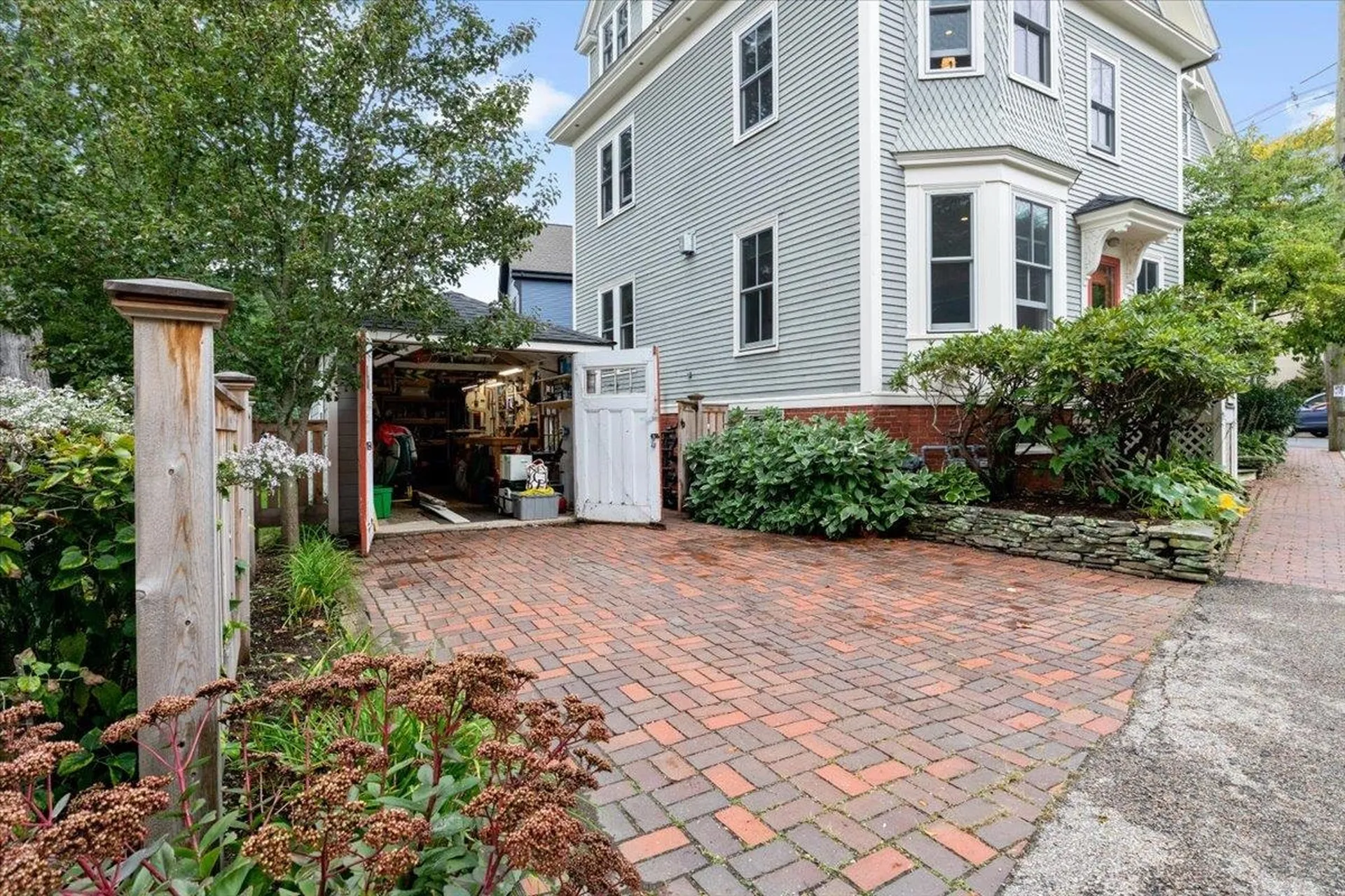 10 New Castle Avenue Portsmouth NH 03801
