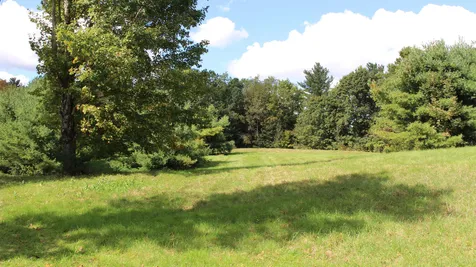 144 North Road East Kingston NH 03827