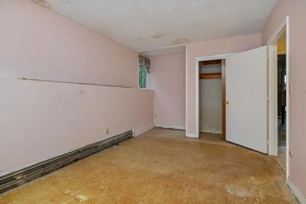 22 Harding Road Portsmouth NH 03801