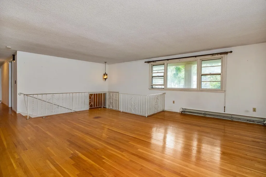 22 Harding Road Portsmouth NH 03801