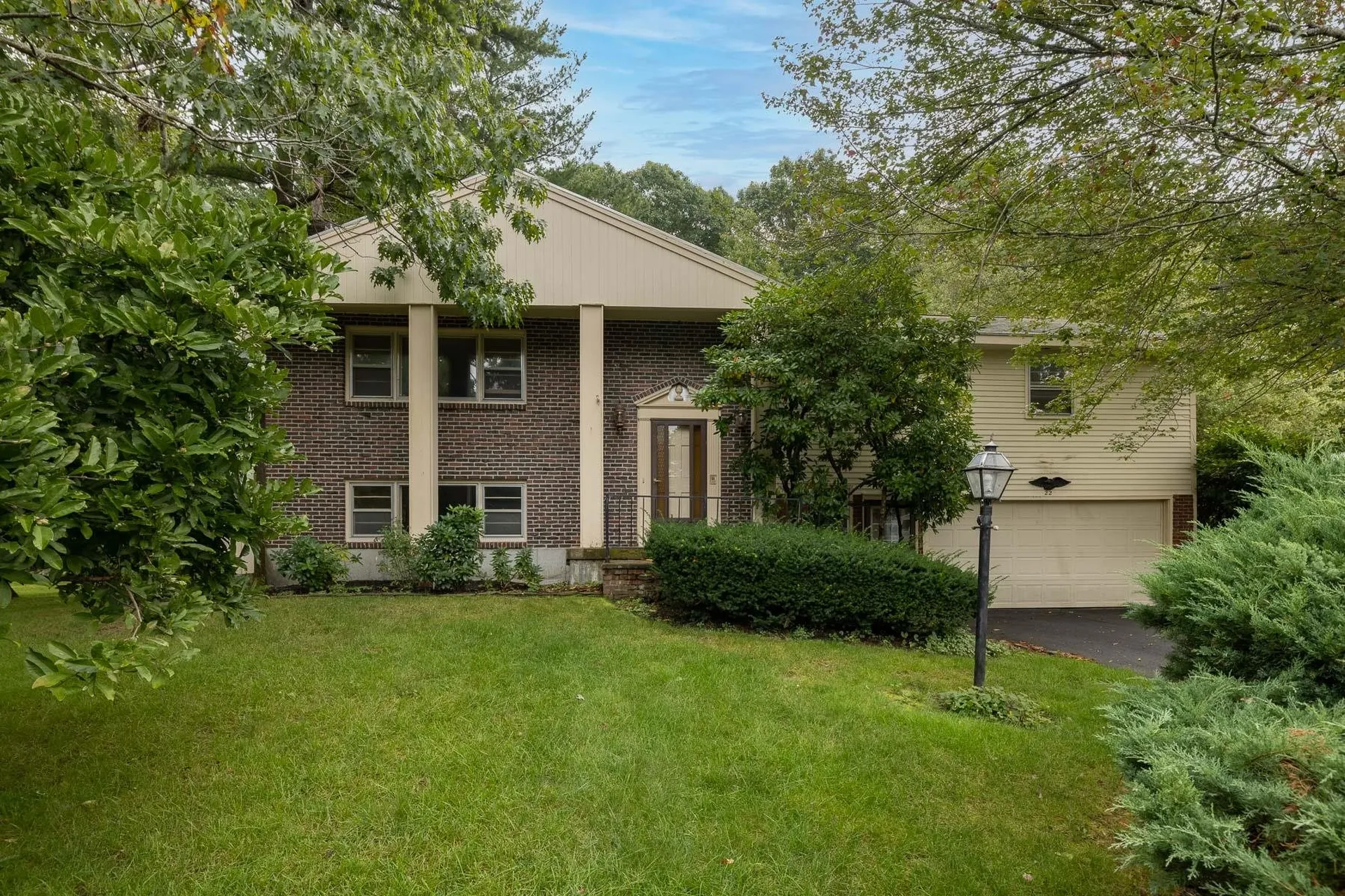 22 Harding Road Portsmouth NH 03801