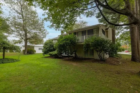 22 Harding Road Portsmouth NH 03801