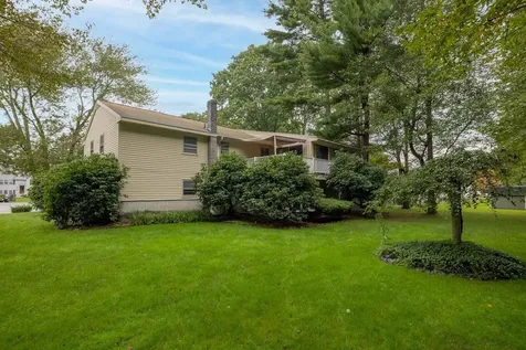 22 Harding Road Portsmouth NH 03801