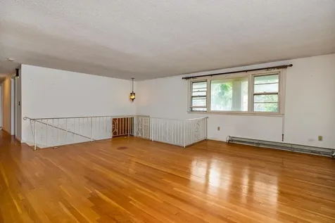 22 Harding Road Portsmouth NH 03801