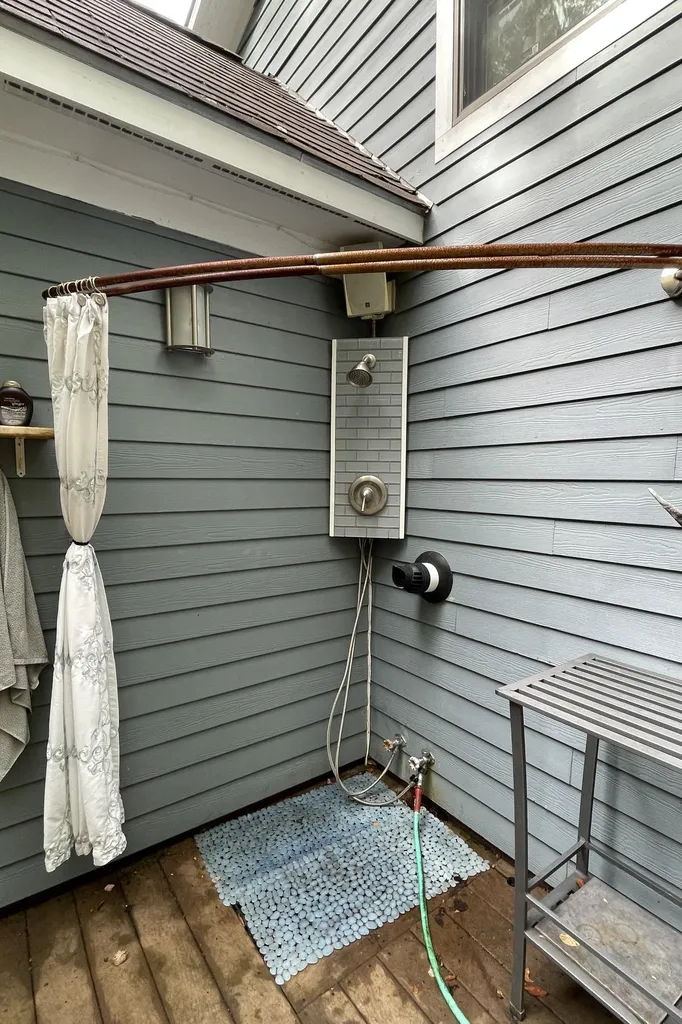 215 Pine Street Warren VT 05674