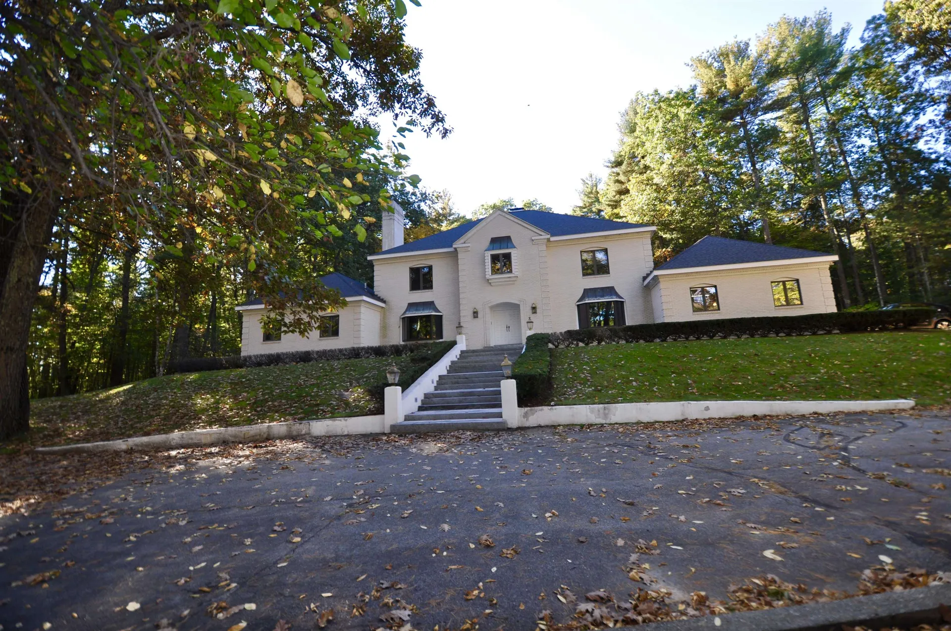 32 Indian Rock Road Nashua NH 03063