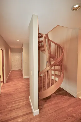 32 Indian Rock Road Nashua NH 03063