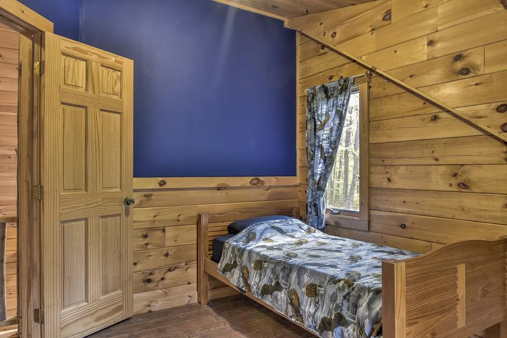373 Tigola Trail Stoddard NH 03464