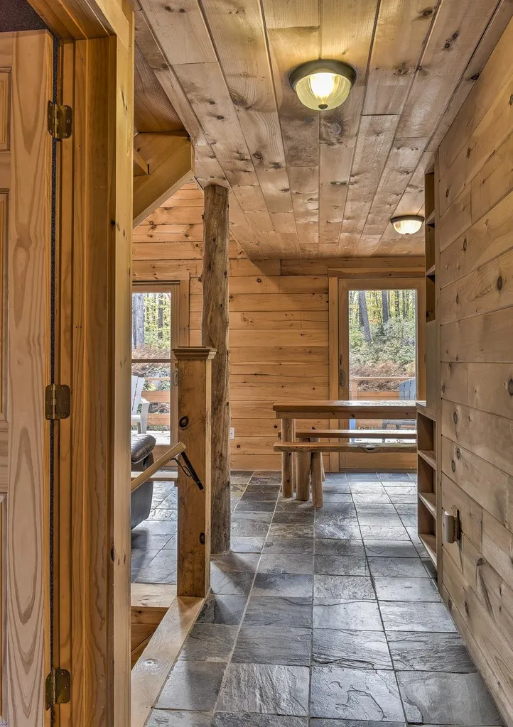 373 Tigola Trail Stoddard NH 03464