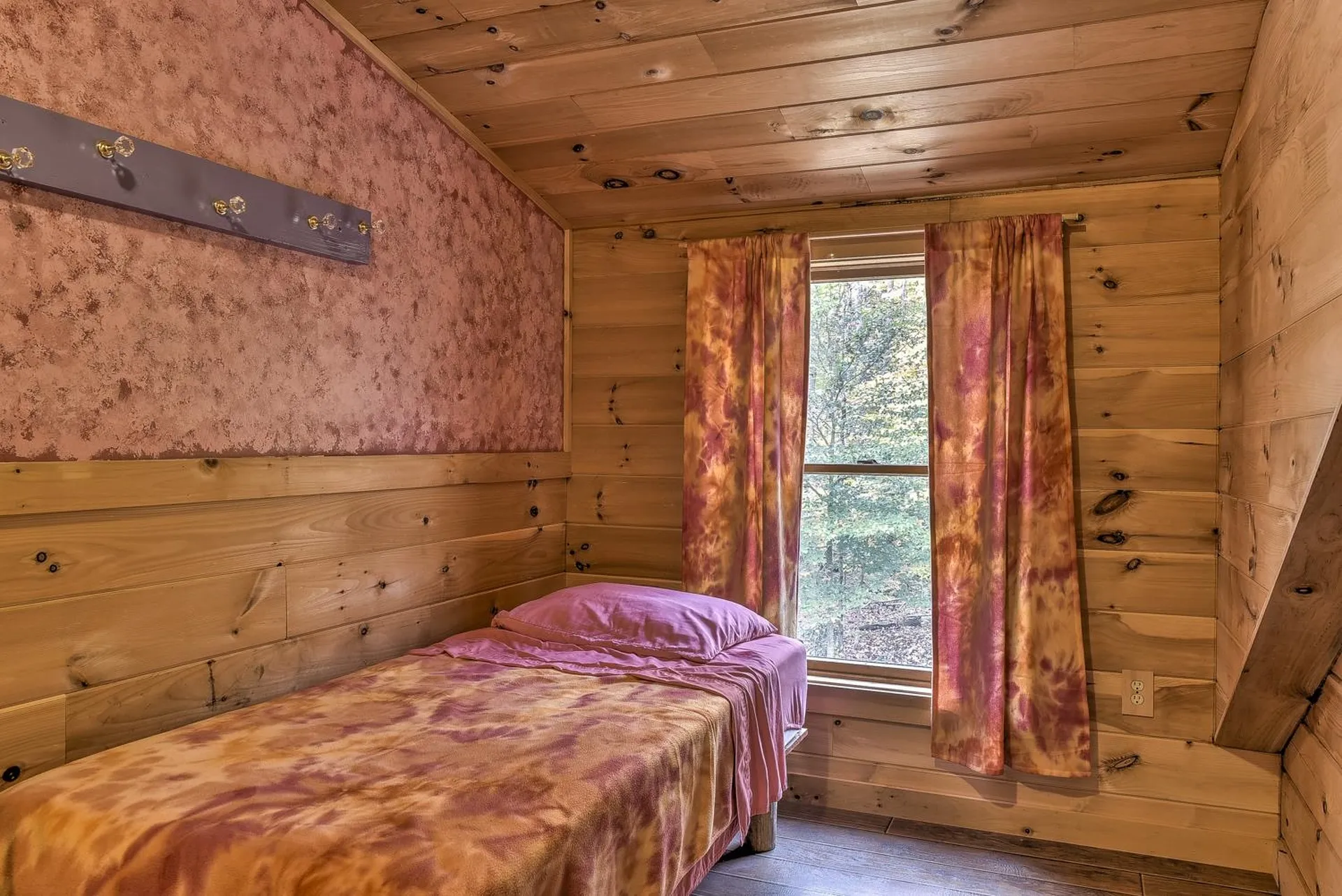 373 Tigola Trail Stoddard NH 03464