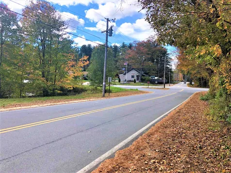 17 Chase Street Kingston NH 03848