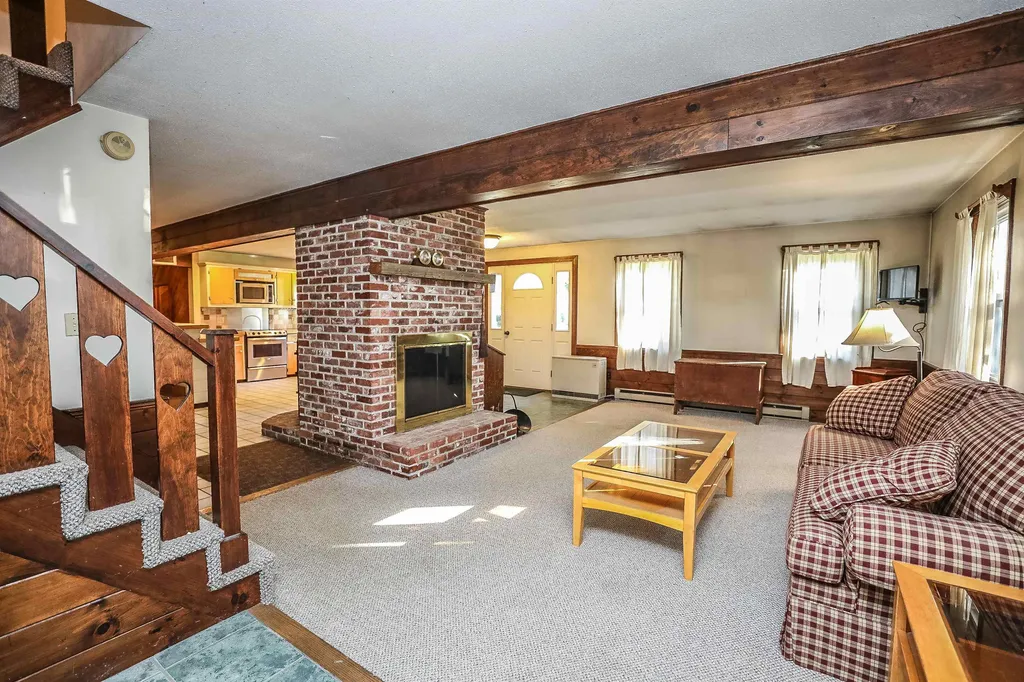 17 Abbot Hill Acres Wilton NH 03086