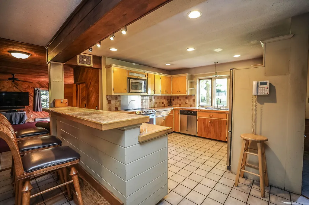 17 Abbot Hill Acres Wilton NH 03086