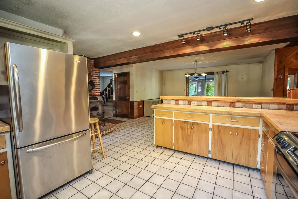 17 Abbot Hill Acres Wilton NH 03086