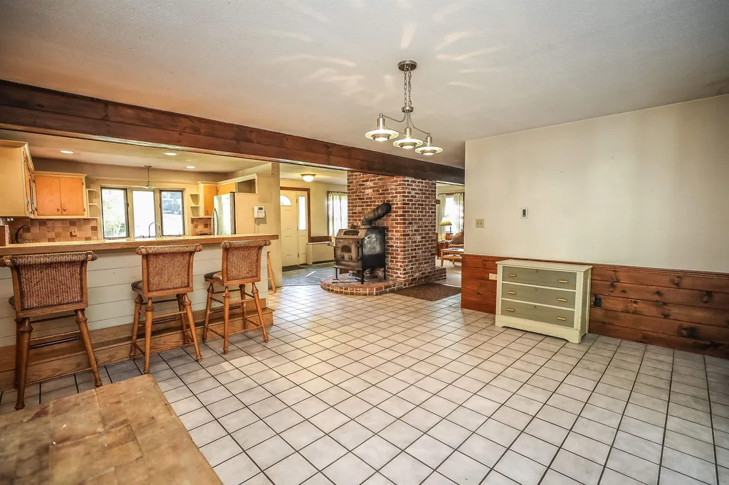 17 Abbot Hill Acres Wilton NH 03086