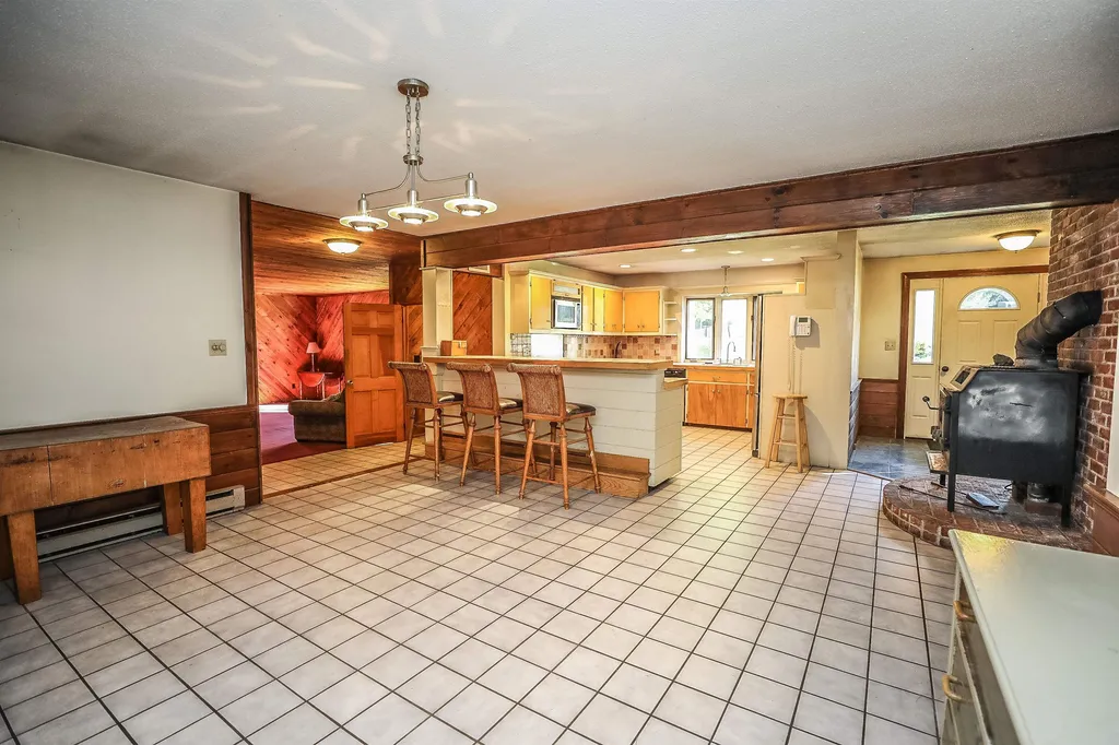 17 Abbot Hill Acres Wilton NH 03086