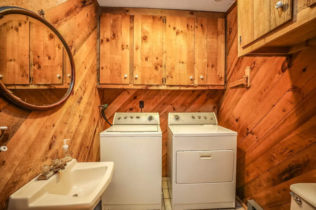 17 Abbot Hill Acres Wilton NH 03086