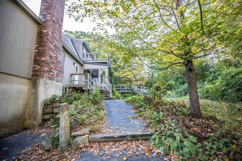 17 Abbot Hill Acres Wilton NH 03086
