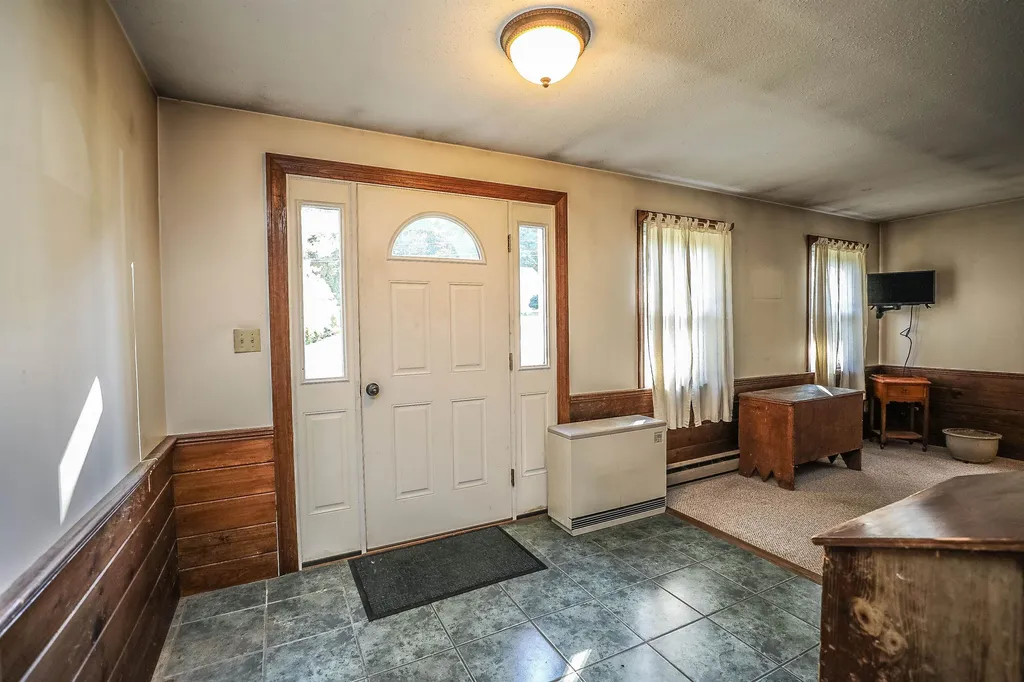 17 Abbot Hill Acres Wilton NH 03086