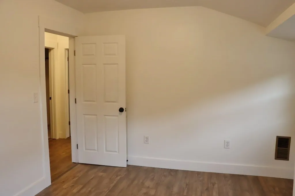 3399 Route 121 East Grafton VT 05146