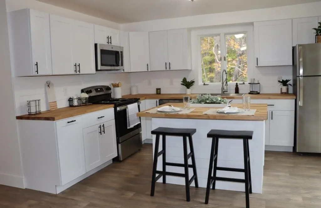 3399 Route 121 East Grafton VT 05146