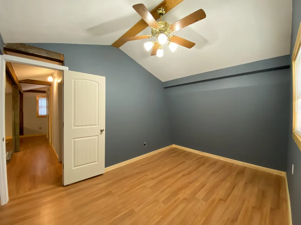 11 Neils Lane Grafton NH 03240