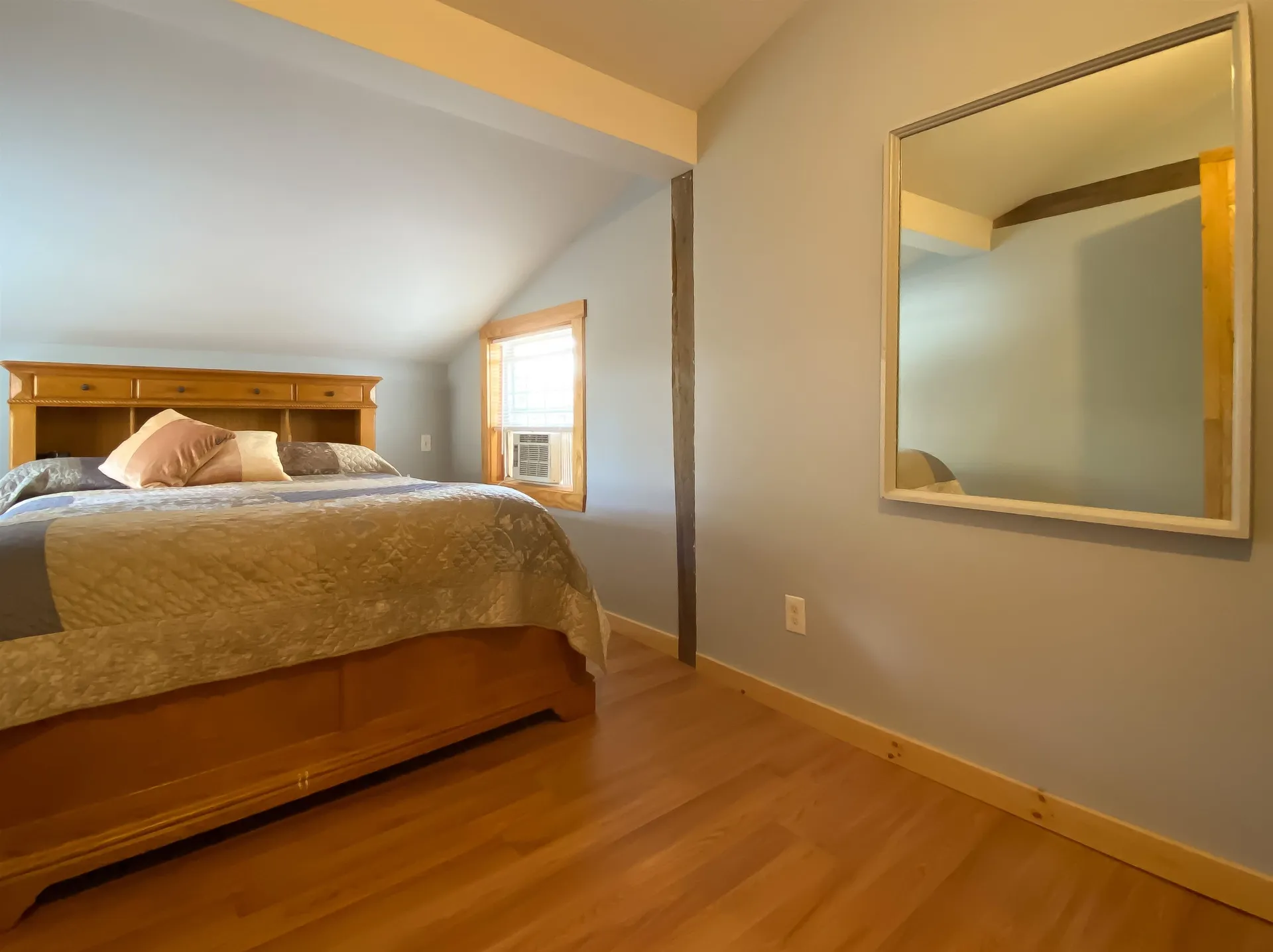 11 Neils Lane Grafton NH 03240