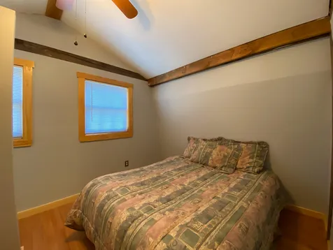 11 Neils Lane Grafton NH 03240
