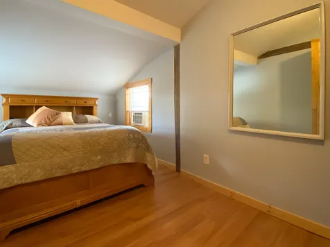 11 Neils Lane Grafton NH 03240